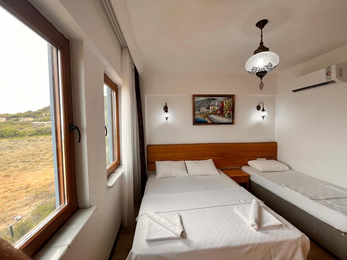Sukha Inn Hotel & Beach Бозджаада Екстер'єр фото