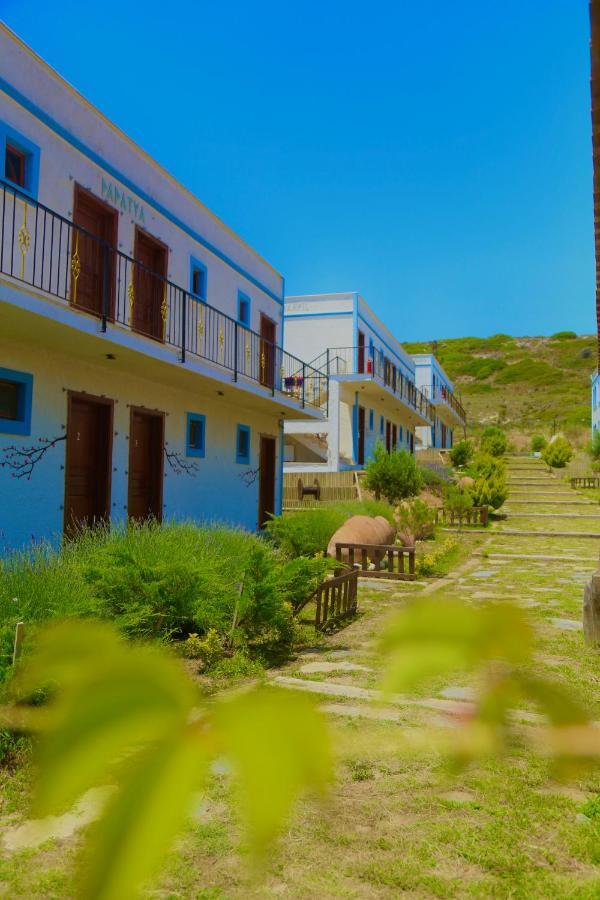 Sukha Inn Hotel & Beach Бозджаада Екстер'єр фото