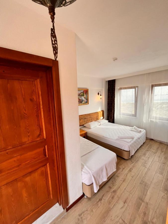Sukha Inn Hotel & Beach Бозджаада Екстер'єр фото