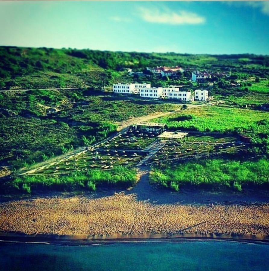 Sukha Inn Hotel & Beach Бозджаада Екстер'єр фото